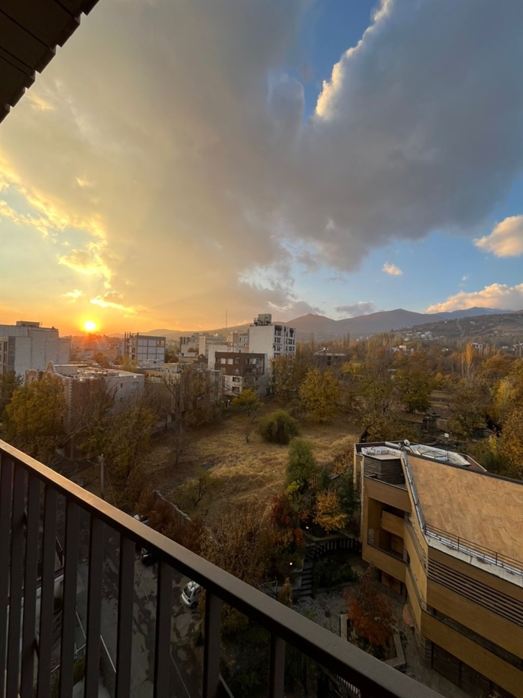 142 متر ، تک واحدی ، استادان