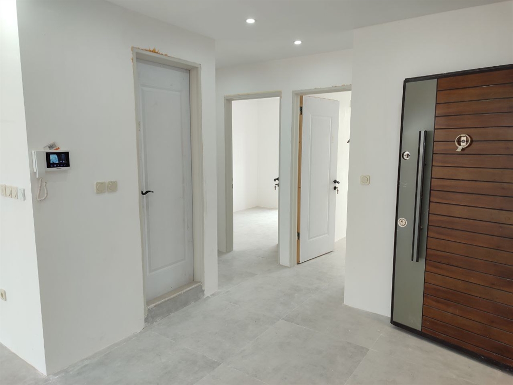 135 متر ، کلید نخورده ، شهرک مدرس