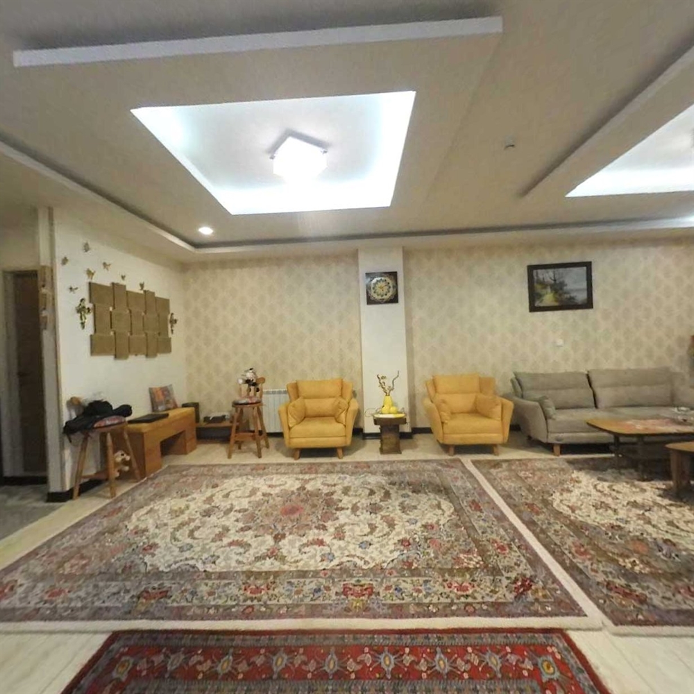 114 متر ، 2 برنور ، 18 متری شکریه