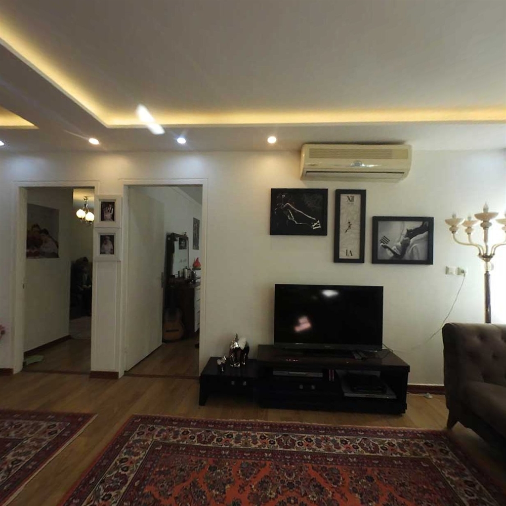 90 متر ، جنوبی ، استادان 