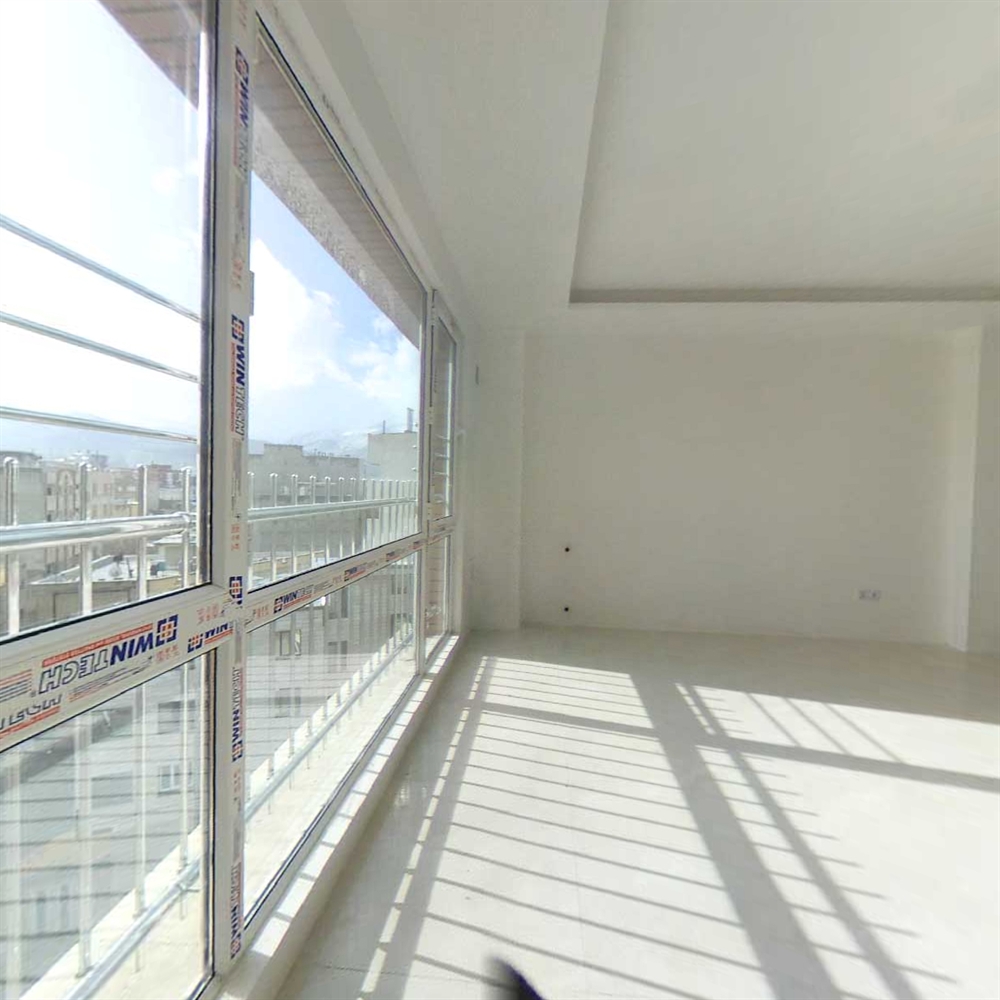 112 متر ، جنوبی ، زمانی