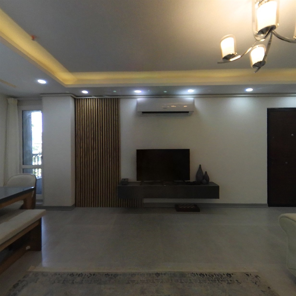 114 متر ، جنوبی ، شکریه