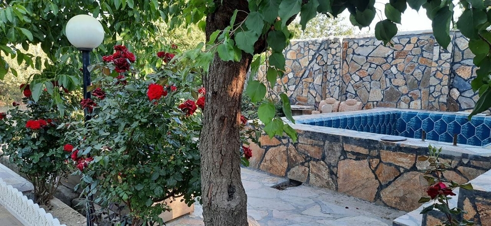 باغ 1250 متری ، چهاردیواری ، سنگستان