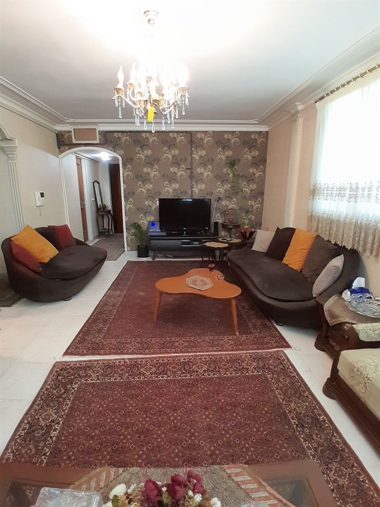 87 متر ، جنوبی ، استادان ( میلاد )