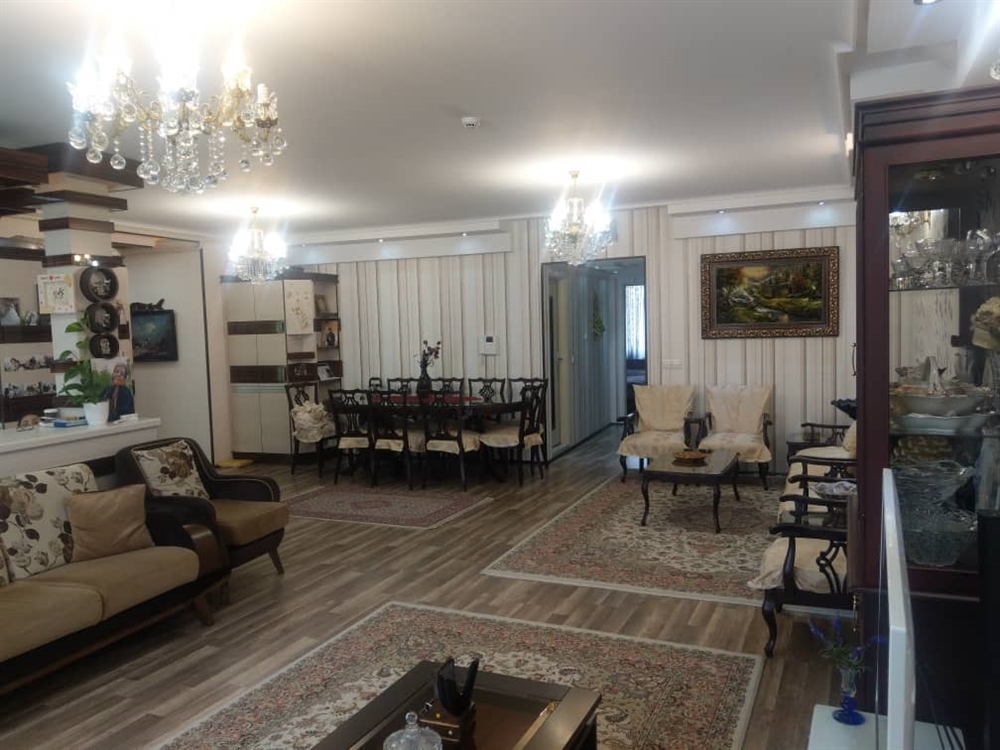 124 متر ، 2 کله ، جهان نما