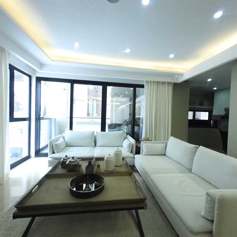 118 متر ، لاکچری ، استادان