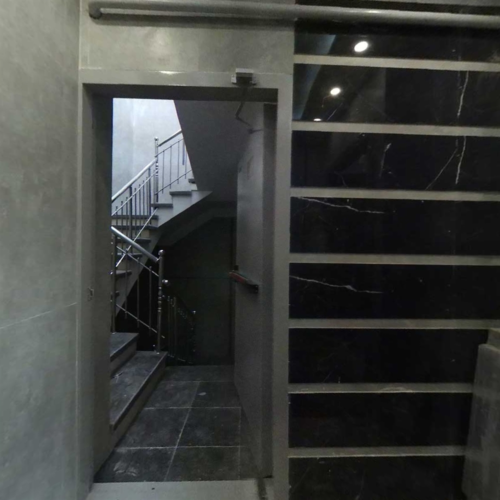 145 متر ، تک واحدی ، رکنی