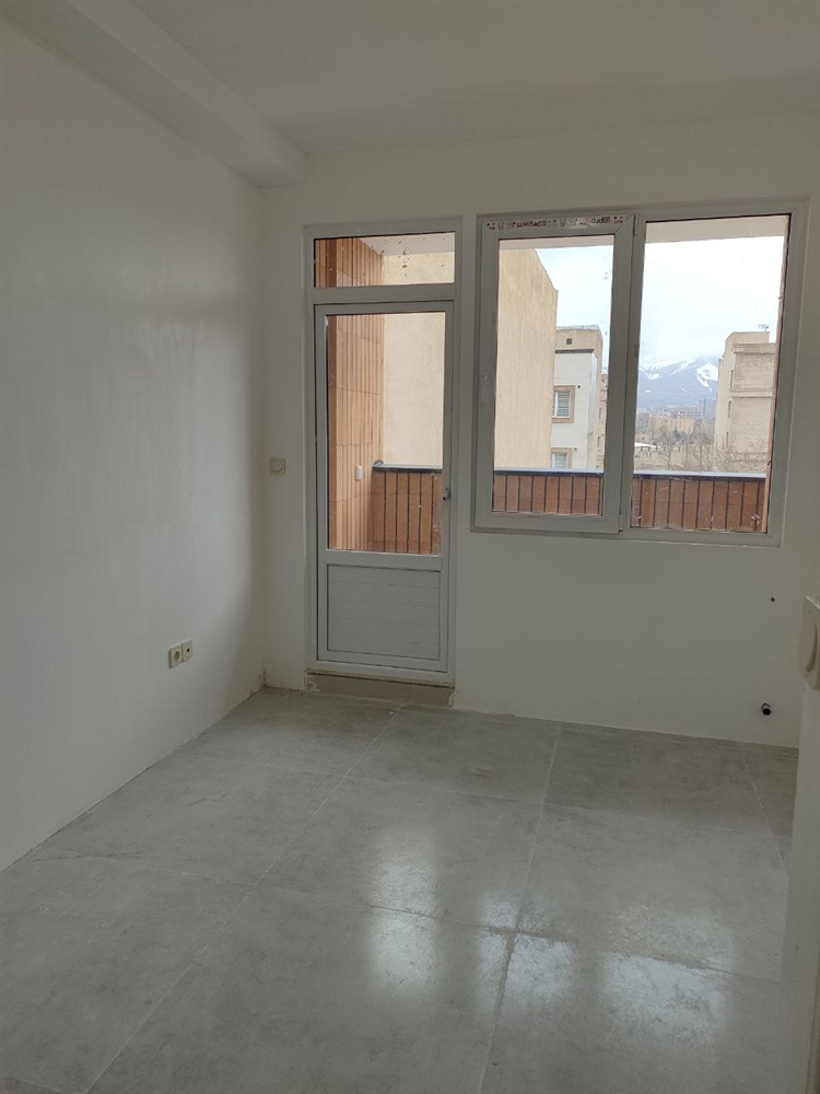 135 متر ، کلید نخورده ، شهرک مدرس