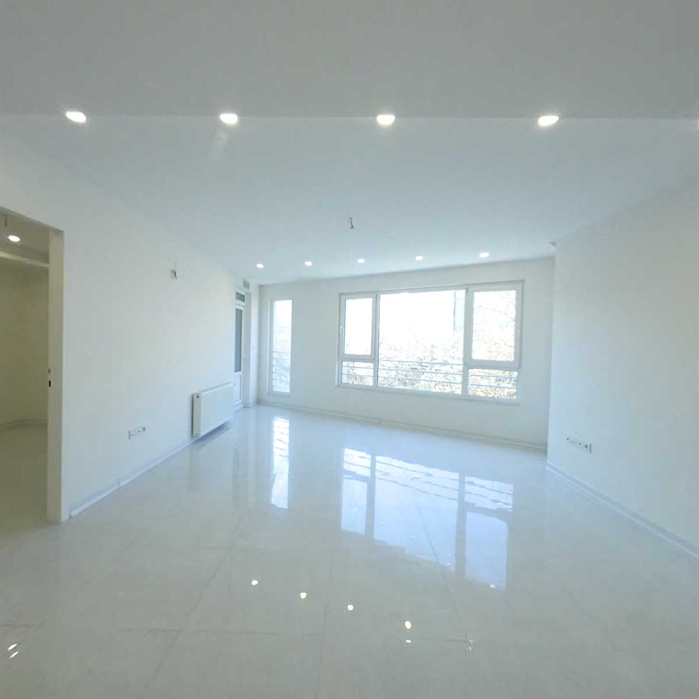 141 متر ، بر اصلی میرزاده عشقی 