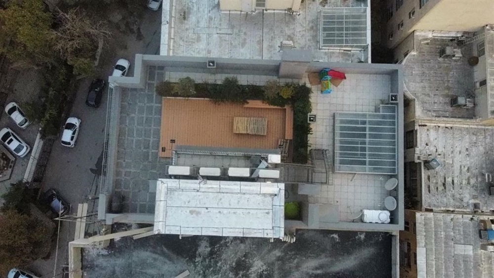 142 متر ، تک واحدی ، استادان