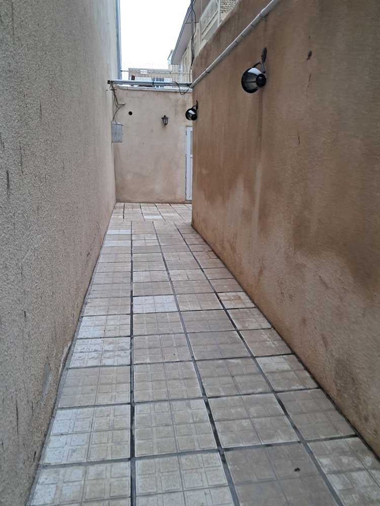 ویلایی با 165 متر زمین ، 2طبقه ، طالقانی