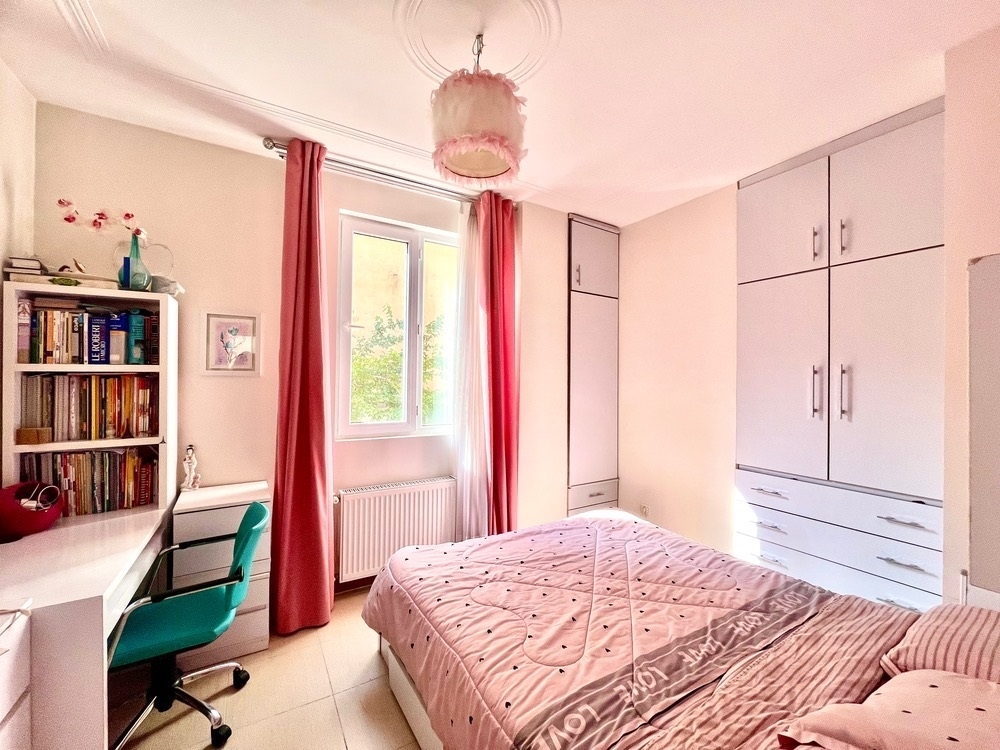 74متر ، 2خواب ، شکریه