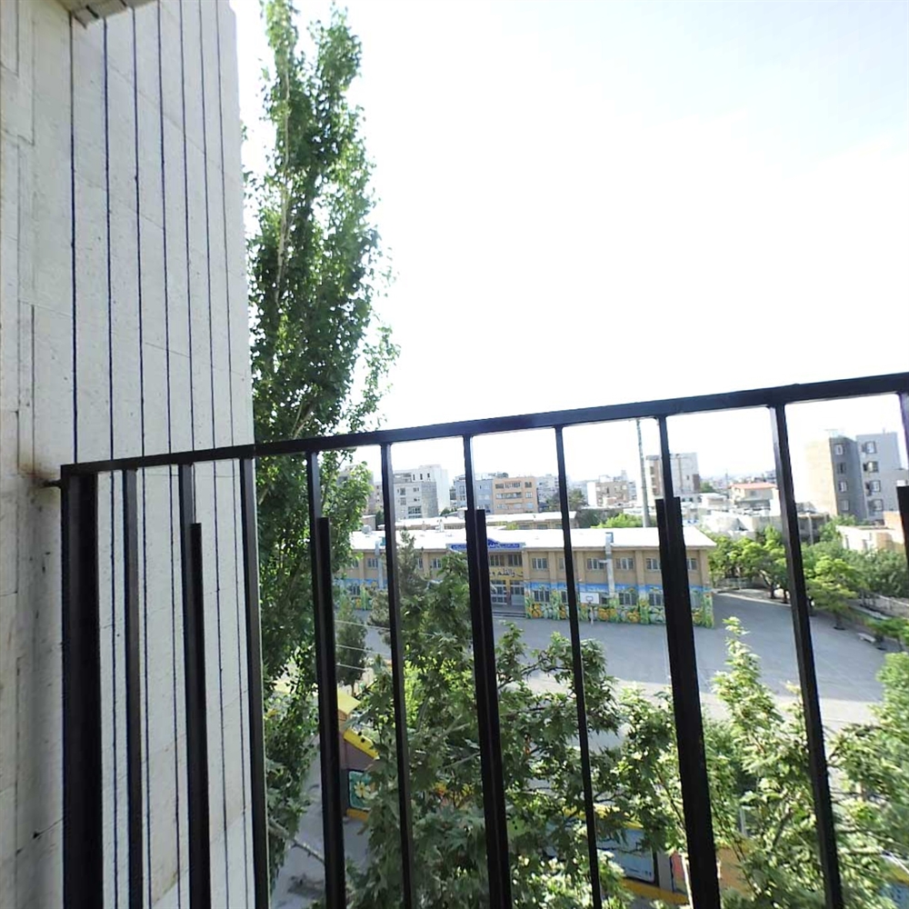 175 متر ، پاگرد اختصاصی ، شکریه