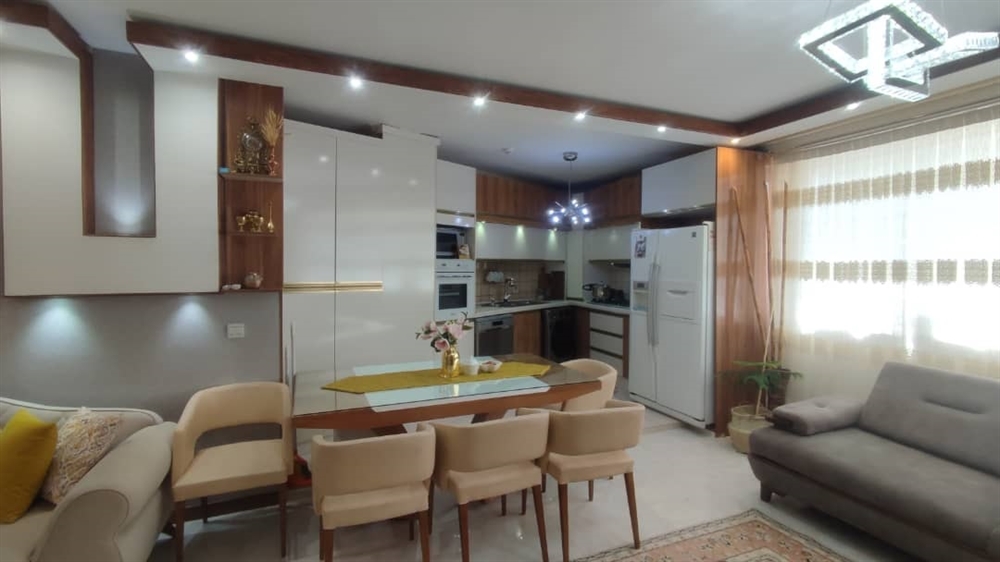 90 متر ، نور مستقیم ، استادان