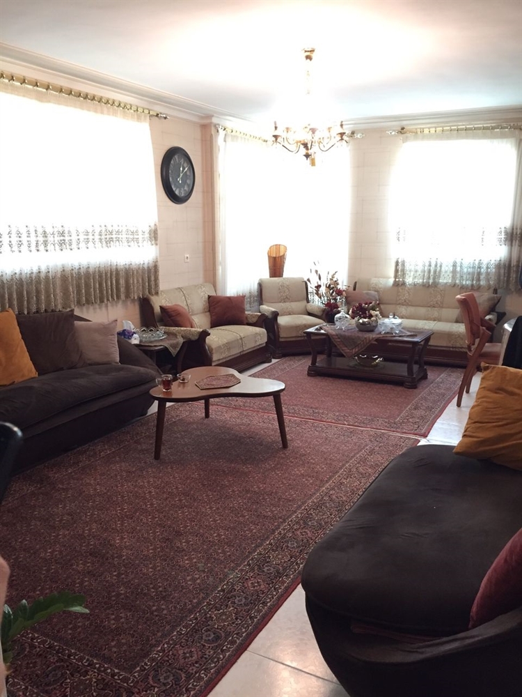 87 متر ، جنوبی ، استادان ( میلاد )