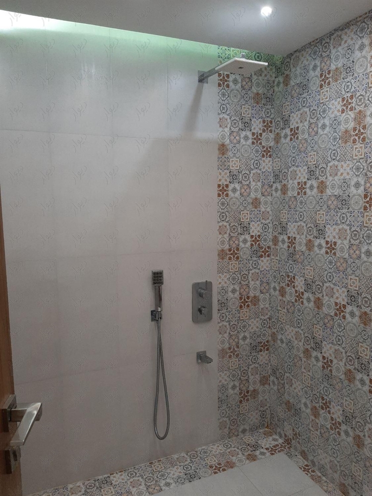 192 متر ، تک واحدی ، استادان