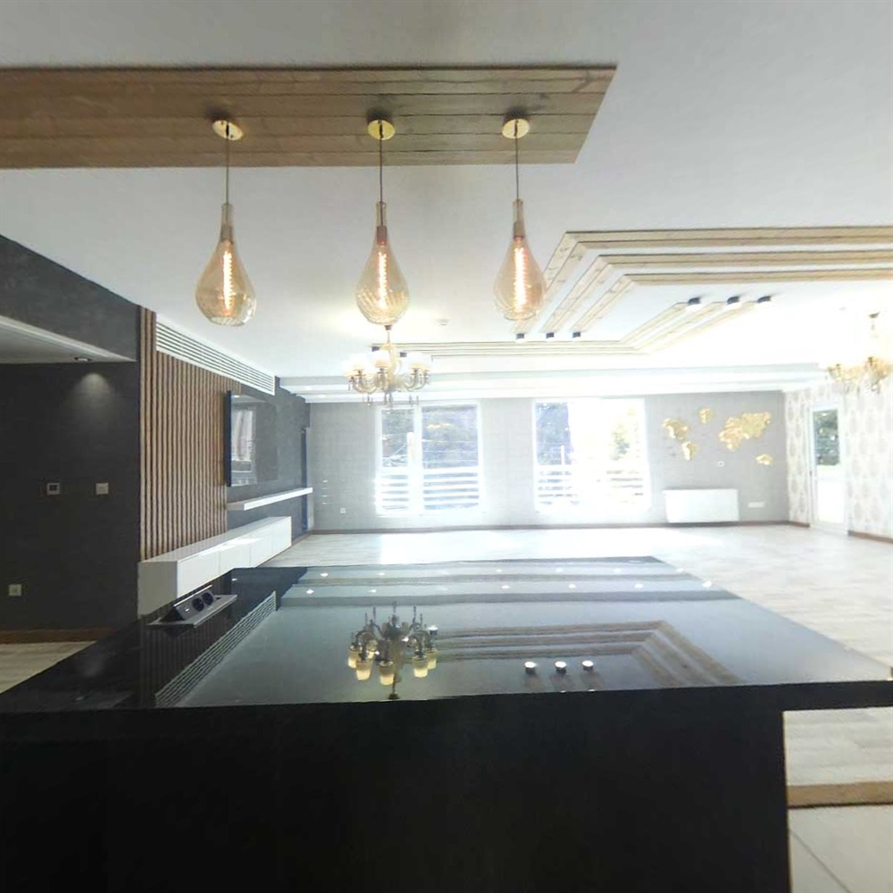 179 متر ، بر بلوار اصلی ، مهدیه