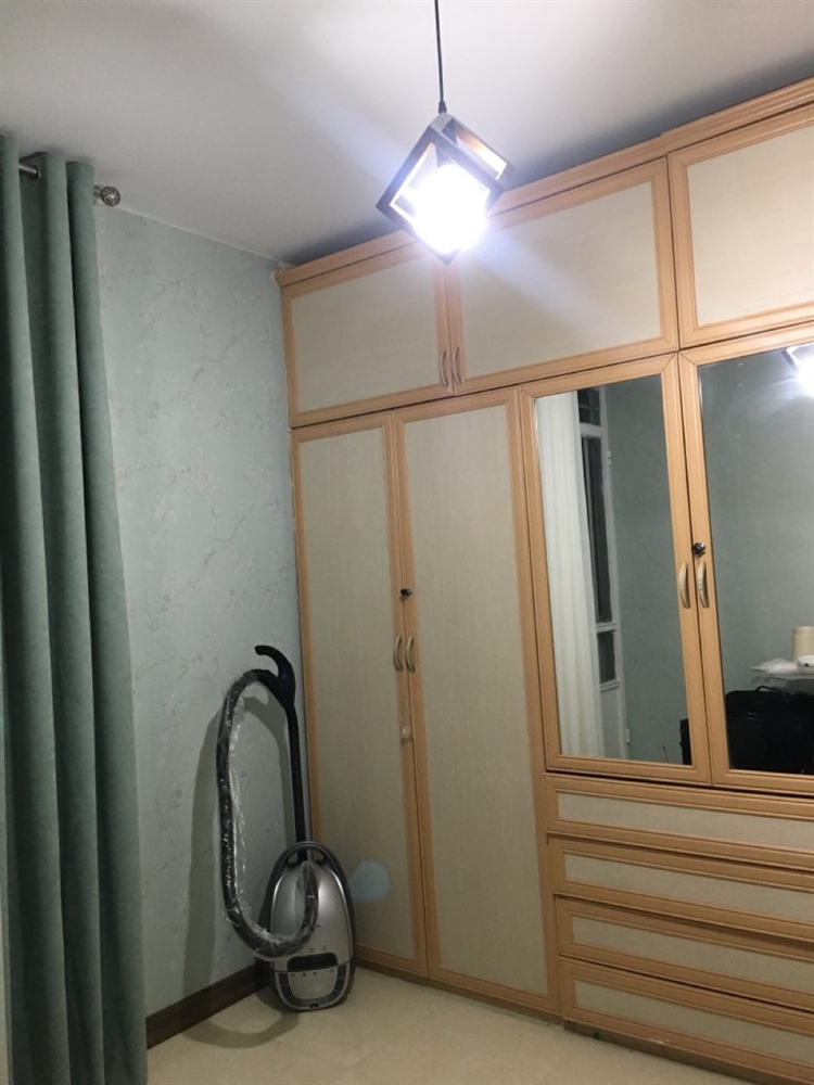 70 متر ، نور مستقیم ، بلوار مدنی