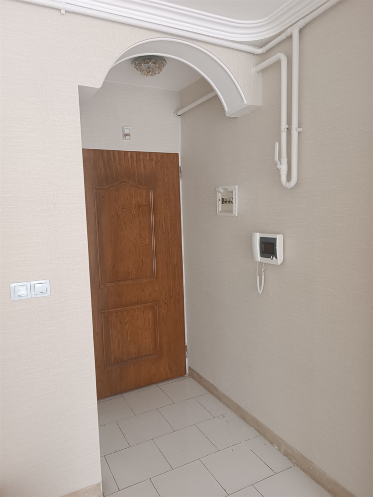 86 متر ، نور مستقیم ، بلوار کاشانی