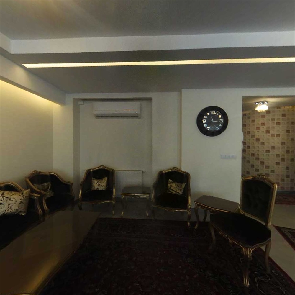 92 متر ، جنوبی ، اعتمادیه غربی