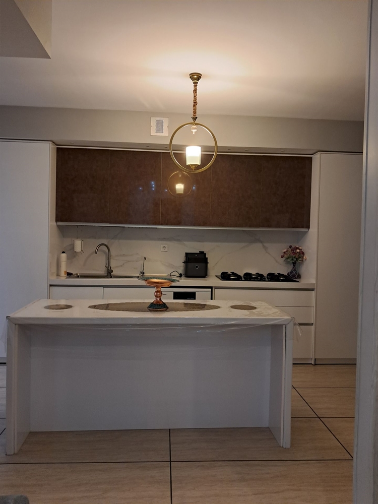 ویلایی با 165 متر زمین ، 2طبقه ، طالقانی